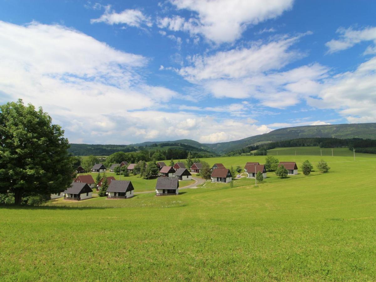 Holiday Home Holiday Hill 39 By Interhome Cista  Экстерьер фото